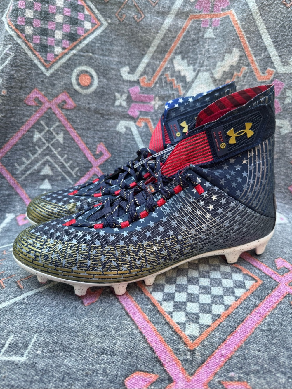 NEW Under Armour Highlight America Football Cleat Men’s Size 12